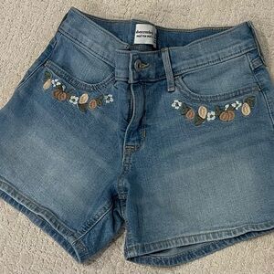 abercrombie kids Mid Rise Midi Shorts